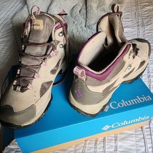 Columbia Coretek WP boots
